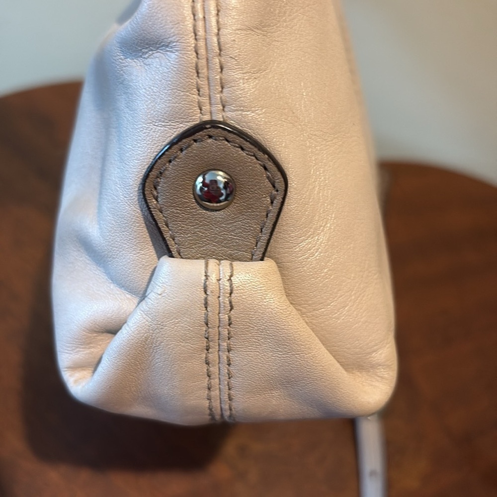 Coach   Mini bag  Crossbody  leather beige/taupe strap & trim  Silvertone
VGUC - Picture 14 of 17